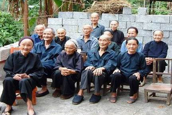 点击图片进入下一页